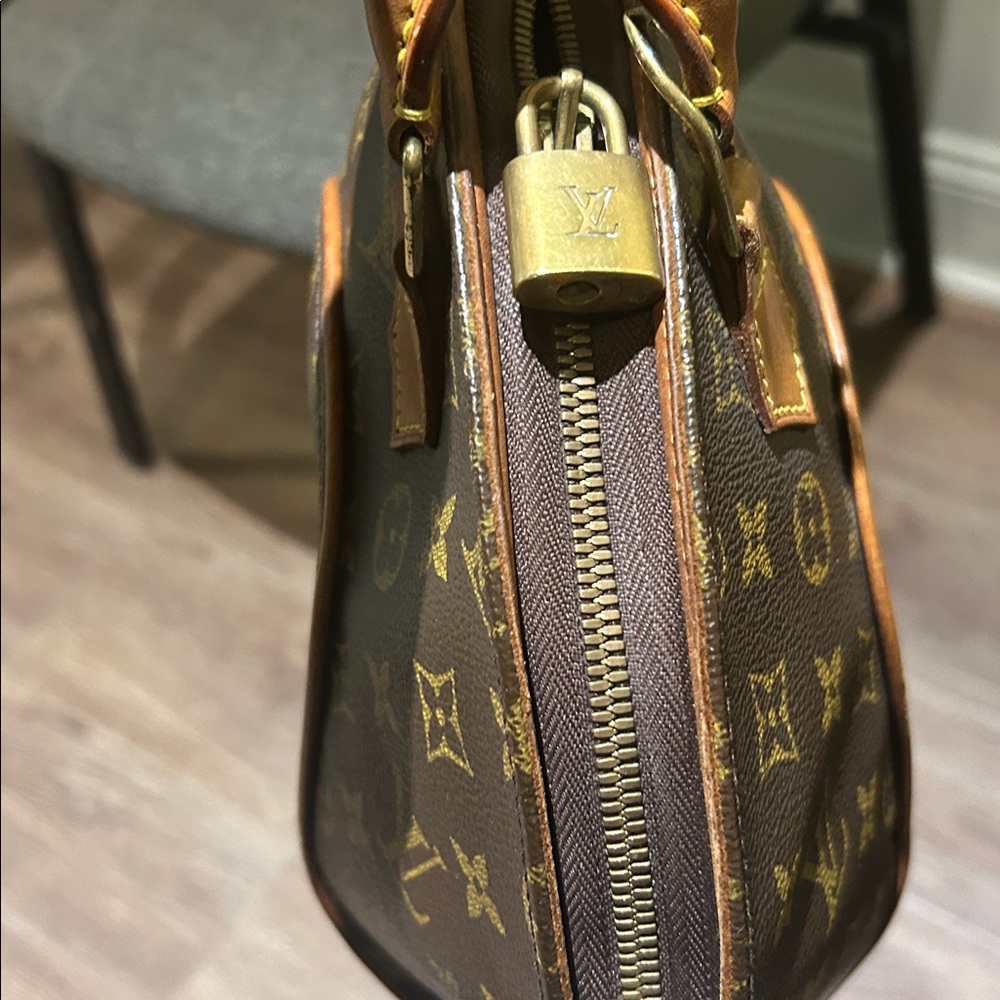 Louis Vuitton Brown and Gold Monogram Satchel - Picture 3 of 11